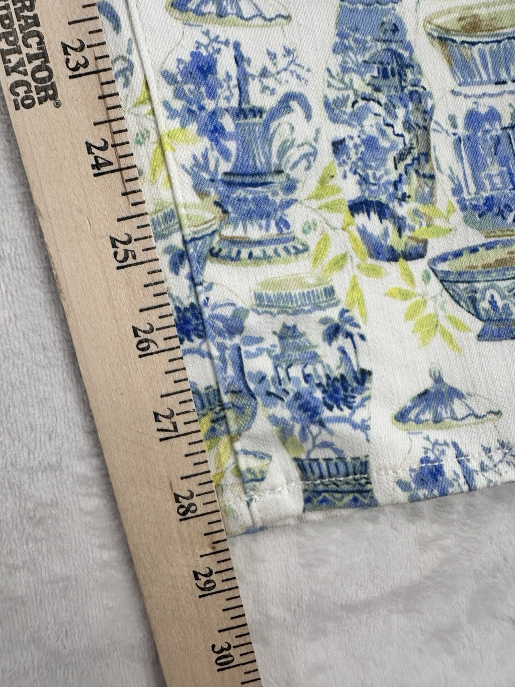 Talbots Slim Ankle Jeans 2 White Blue Yellow Watercolor Vases Print Womens